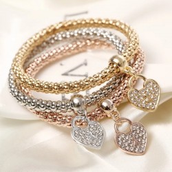 Set 3 fashion bracelets with heart
