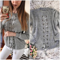 Ladies gray sweater with long sleeve